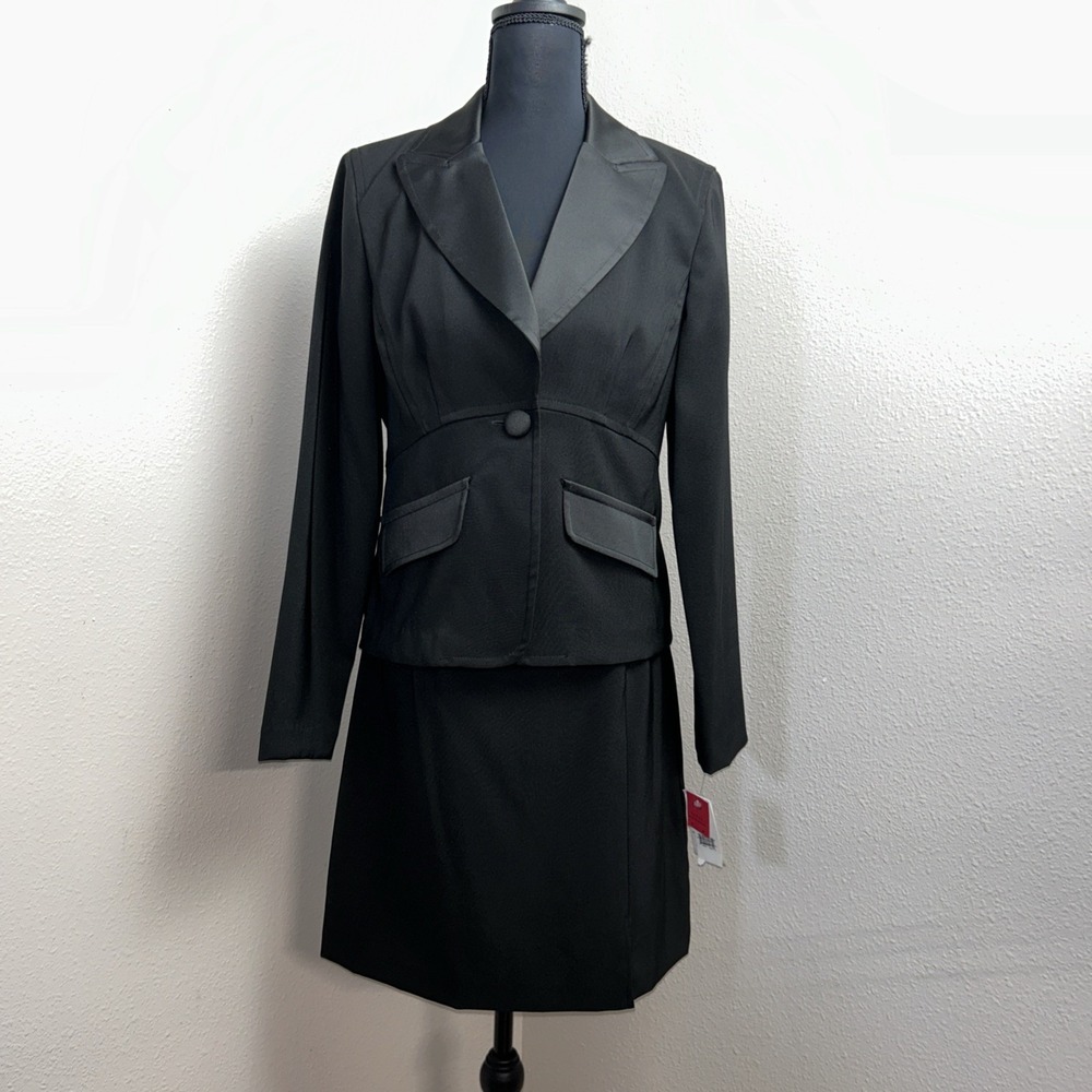 Suits Us Blazer Skirt Suit Set Women's‎ 7/8 Top 9/10 Botton Career Y2K Preppy